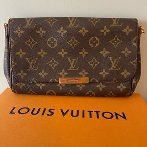 😍Like new! Beautiful Louis Vuitton purse